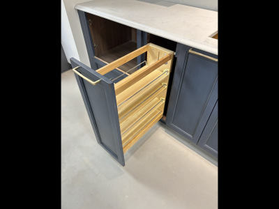 Wet bar: Blue, Counter top: 9 Ft.wide, 26’’deep, Retail value: $30,223.. Sale Price: $12,500 + Tax.. Includes: Cabinets, Quartz counter tops, Handles, Sink, Floating shelf’s, Cabinets accessories. Does not include: Removal from show room or  Installation. 